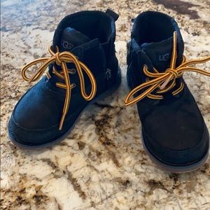 Toddler boy Ugg boots size 7